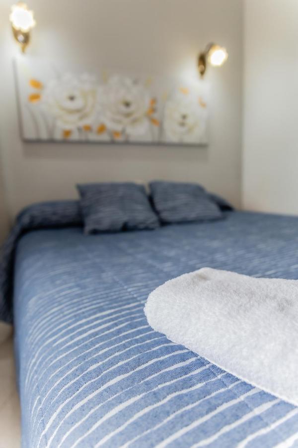 Hostal - Restaurante La Buena Villa By Vivere Stays Villalonquéjar エクステリア 写真