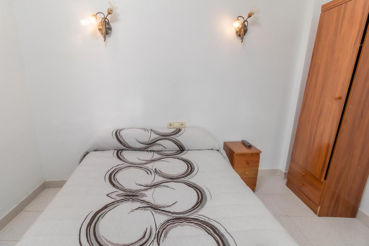 Hostal - Restaurante La Buena Villa By Vivere Stays Villalonquéjar エクステリア 写真