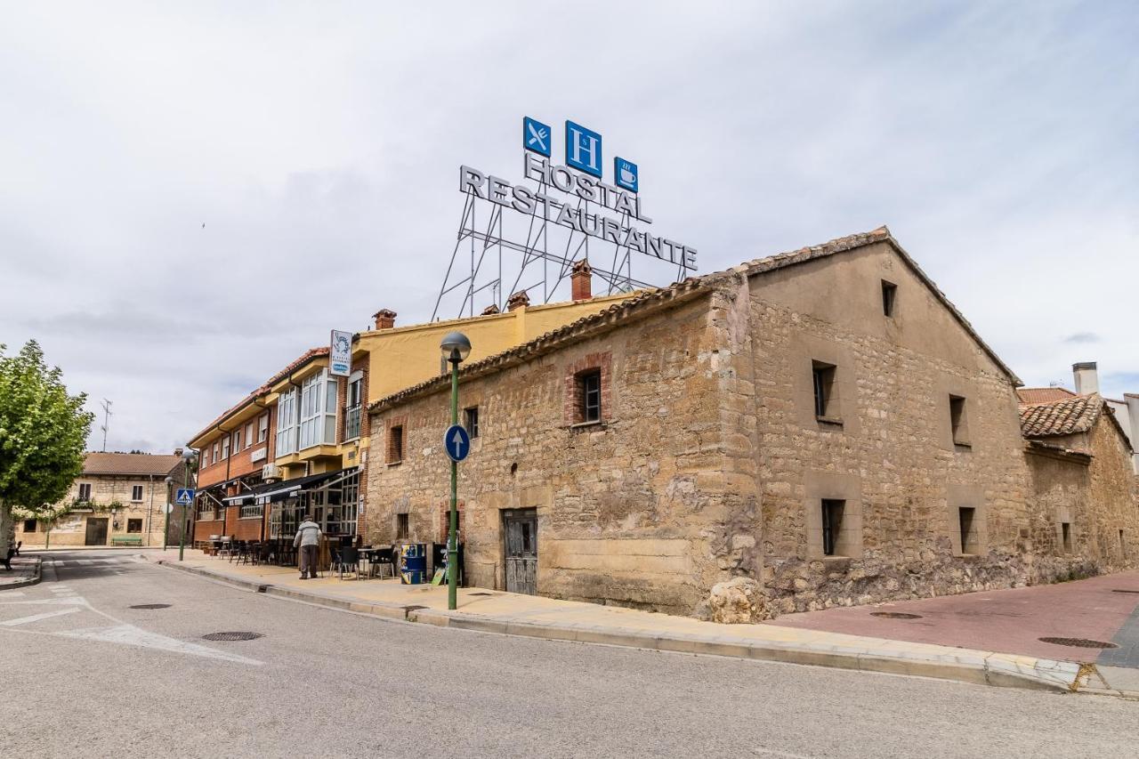 Hostal - Restaurante La Buena Villa By Vivere Stays Villalonquéjar エクステリア 写真